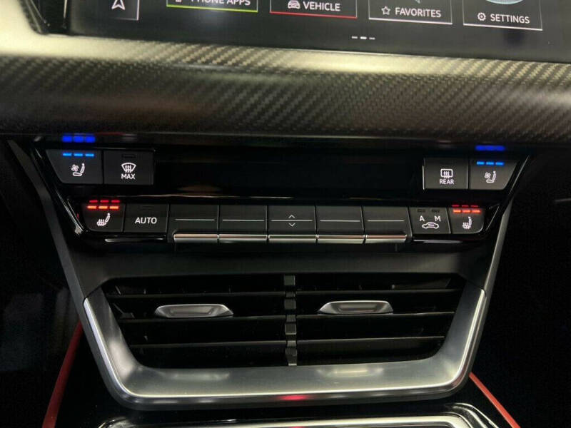 2022 Audi e-tron GT quattro Prestige