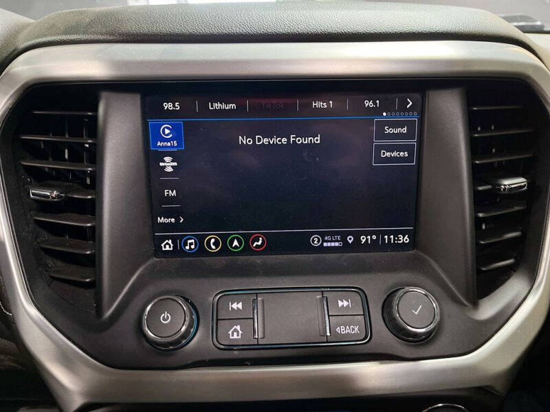 2022 GMC Acadia SLT
