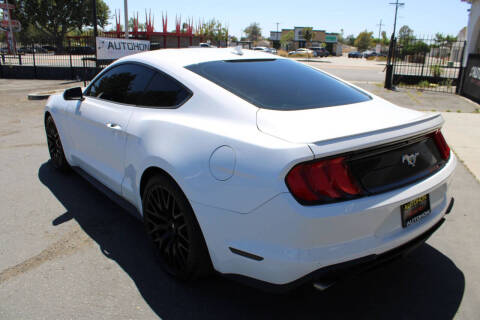 2022 Ford Mustang