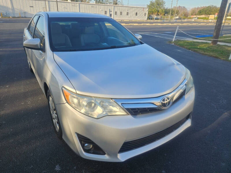 2012 Toyota Camry LE photo 8