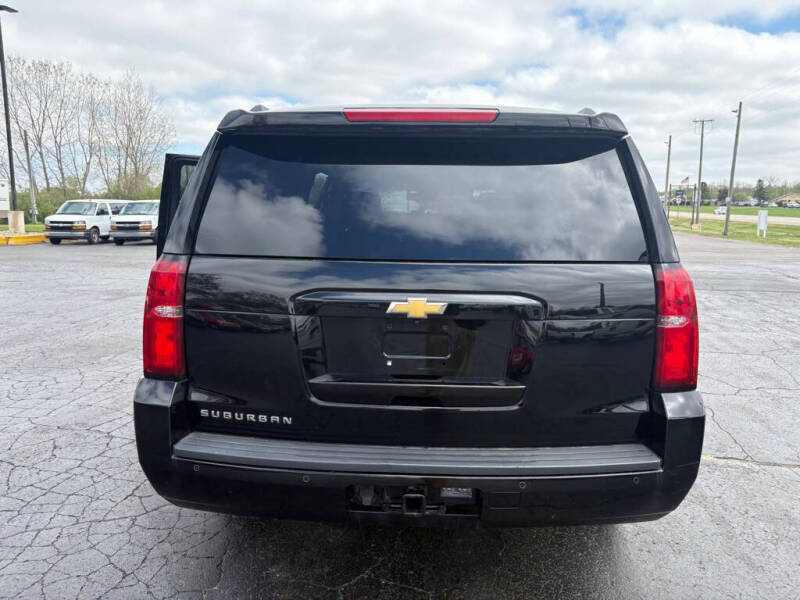2019 Chevrolet Suburban LT