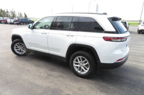 2024 Jeep Grand Cherokee Laredo X