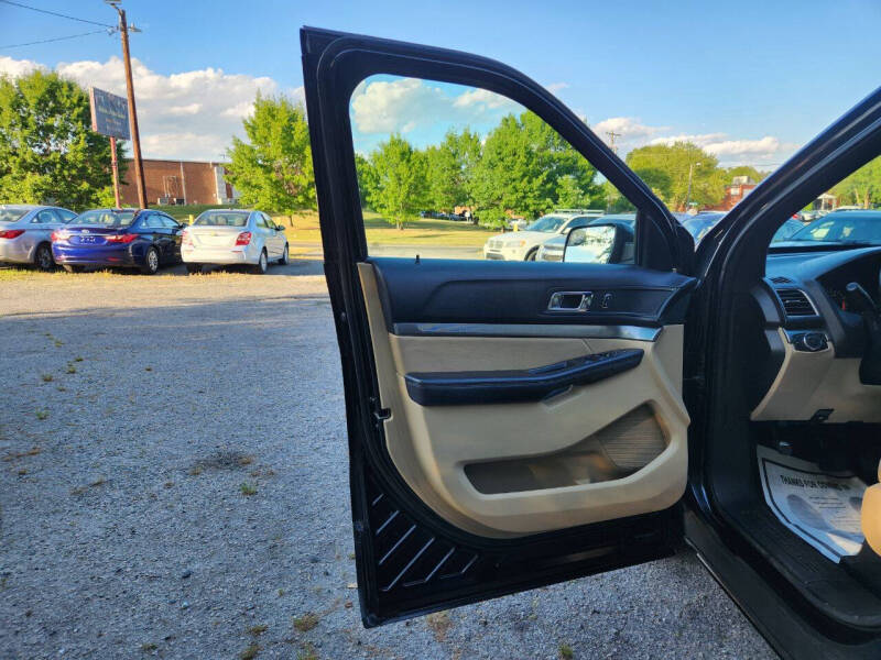 2016 Ford Explorer