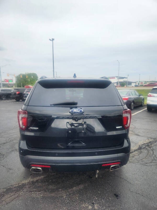 2016 Ford Explorer Sport