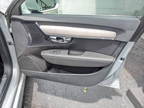 2025 Volvo S90 B6 Plus