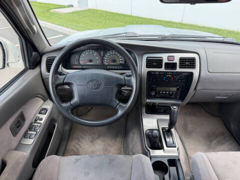2001 Toyota 4Runner SR5