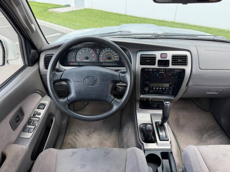2001 Toyota 4Runner SR5