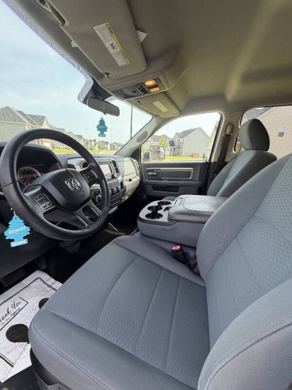 2017 RAM 1500 SLT
