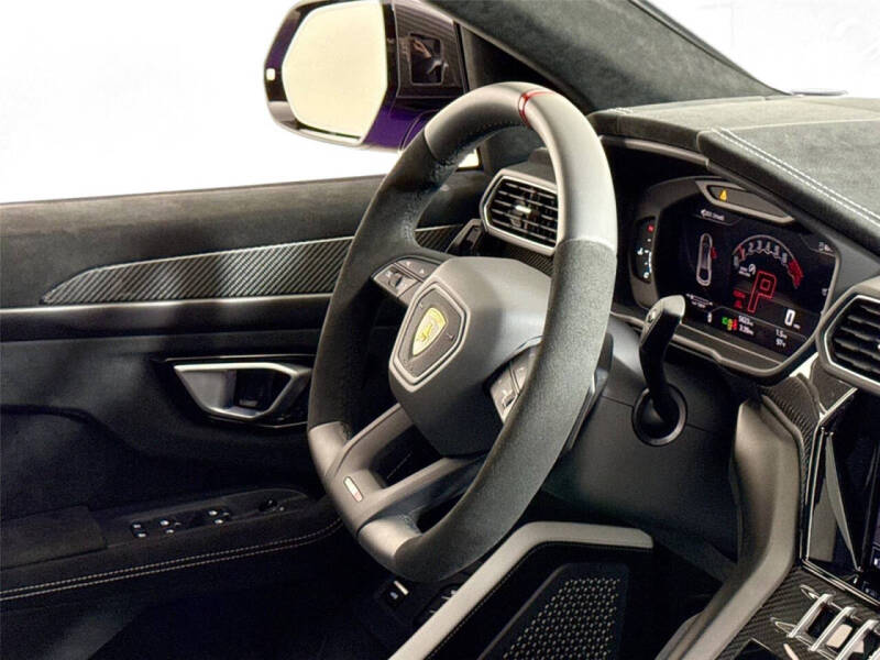 2024 Lamborghini Urus Performante