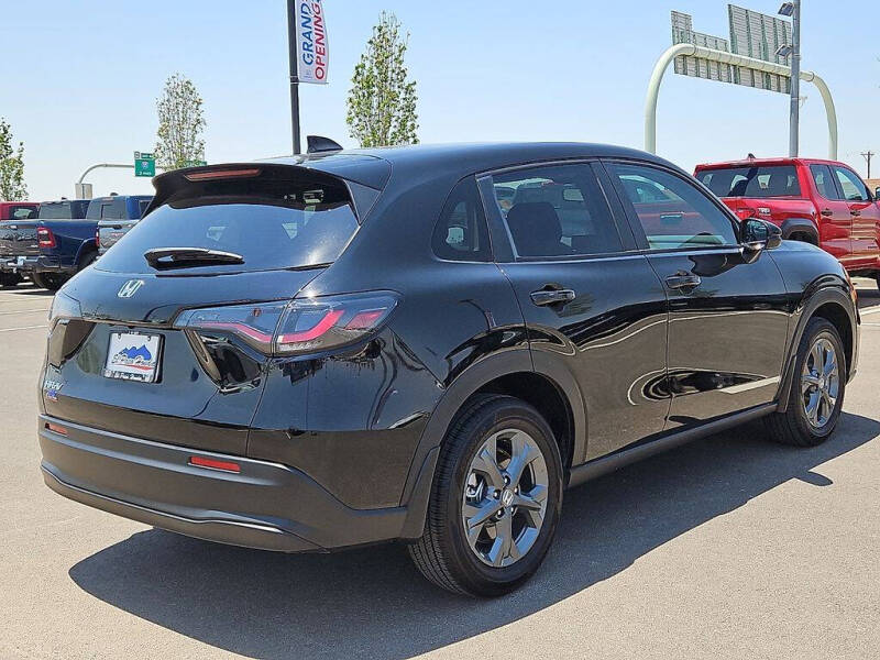 2026 Honda HR-V LX