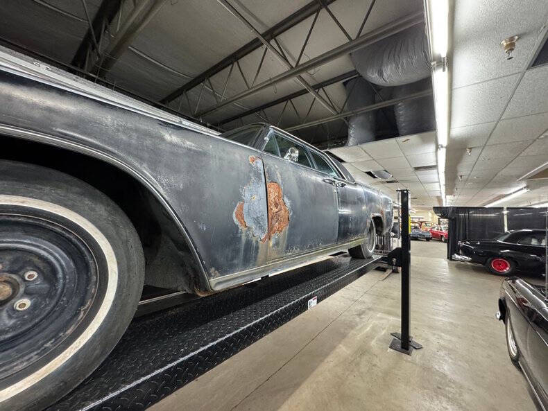 1961 Lincoln Continental