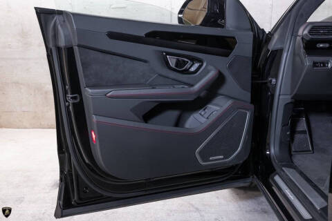 2024 Lamborghini Urus S