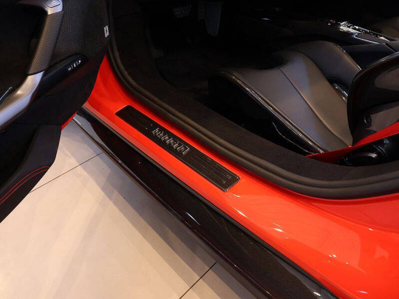 2023 Ferrari 296 GTS