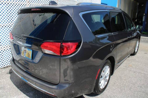 2019 Chrysler Pacifica Touring L