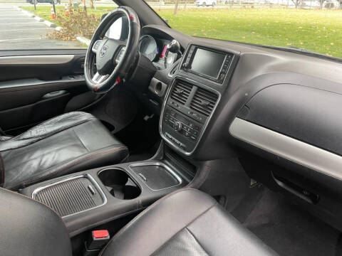 2014 Dodge Grand Caravan R/T