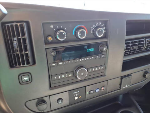 2025 Chevrolet Express 2500