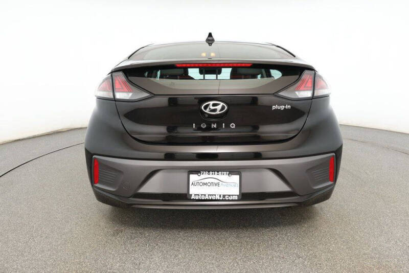 2021 Hyundai Ioniq Plug-in Hybrid SE