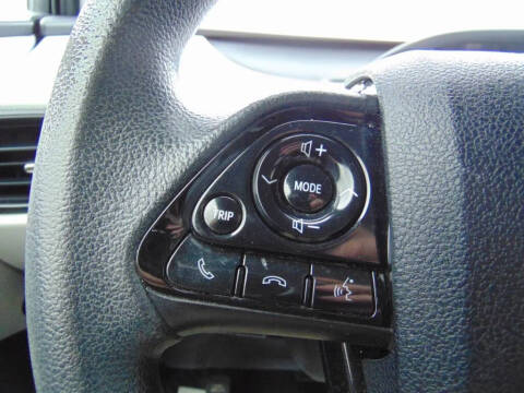 2021 Toyota Prius LE