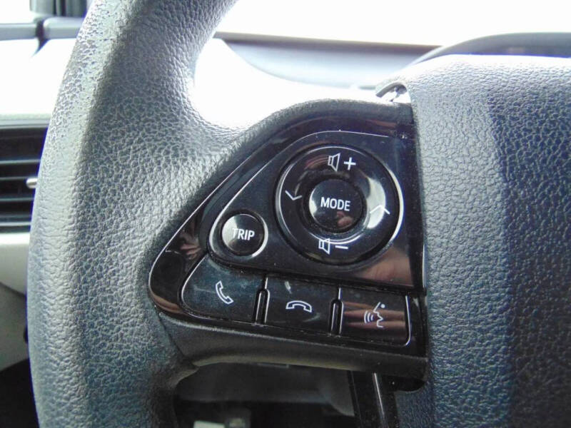 2021 Toyota Prius LE