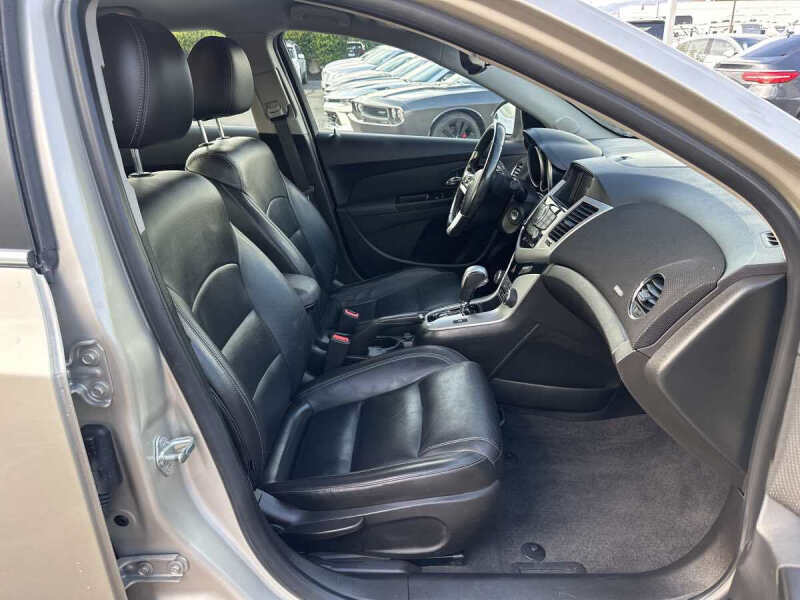 2013 Chevrolet Cruze 2LT Auto