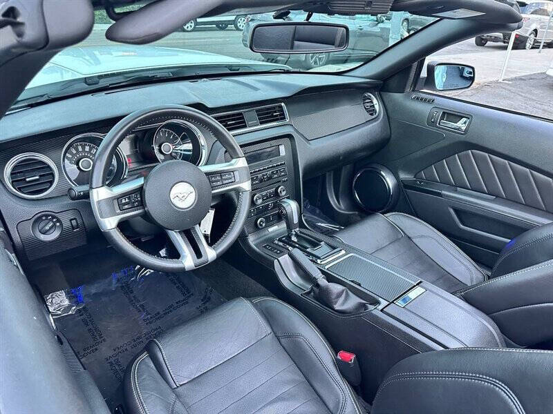 2014 Ford Mustang V6 Premium