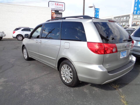 2010 Toyota Sienna XLE