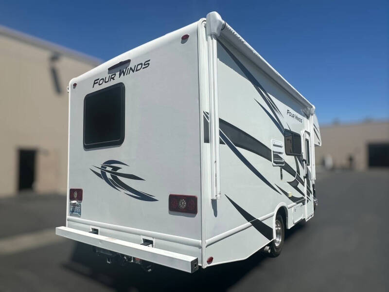 2022 Thor Motor Coach FOUR WINDS 22B