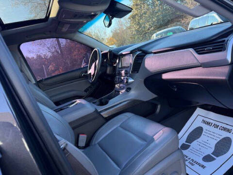 2017 Chevrolet Suburban LT