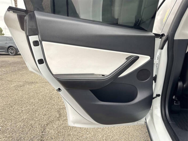 2020 Tesla Model Y Performance