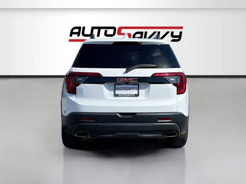 2022 GMC Acadia SLT