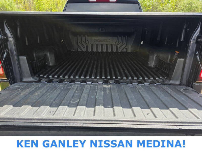 2023 GMC Sierra 1500 Elevation Standard