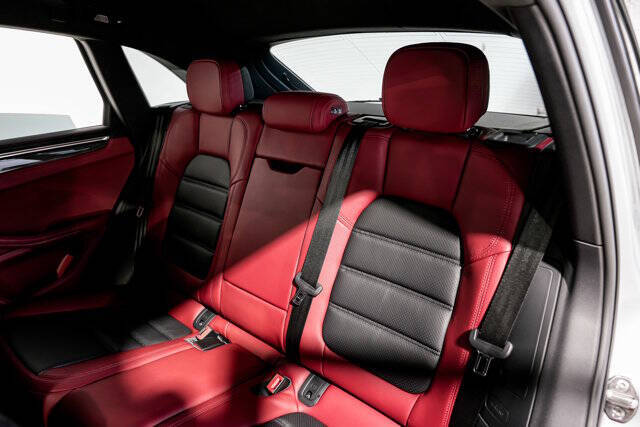 2022 Porsche Macan GTS