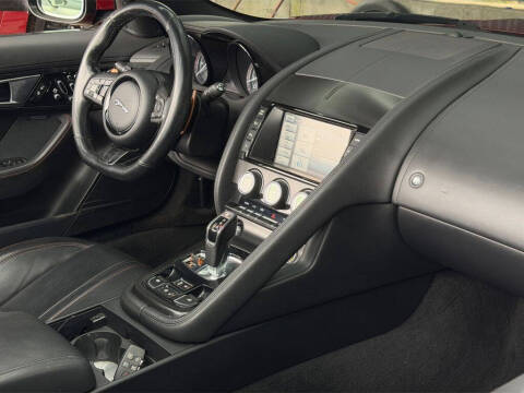 2015 Jaguar F-TYPE V8 S
