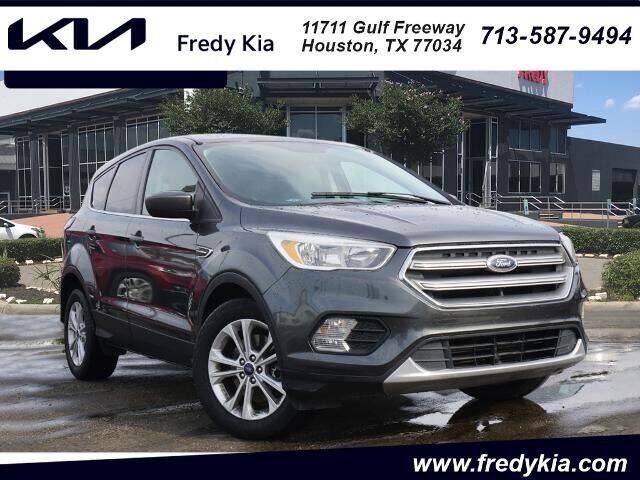 2017 Ford Escape for sale at FREDY USED CAR SALES in Houston TX