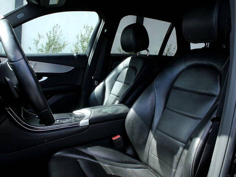 2020 Mercedes-Benz GLC GLC 300