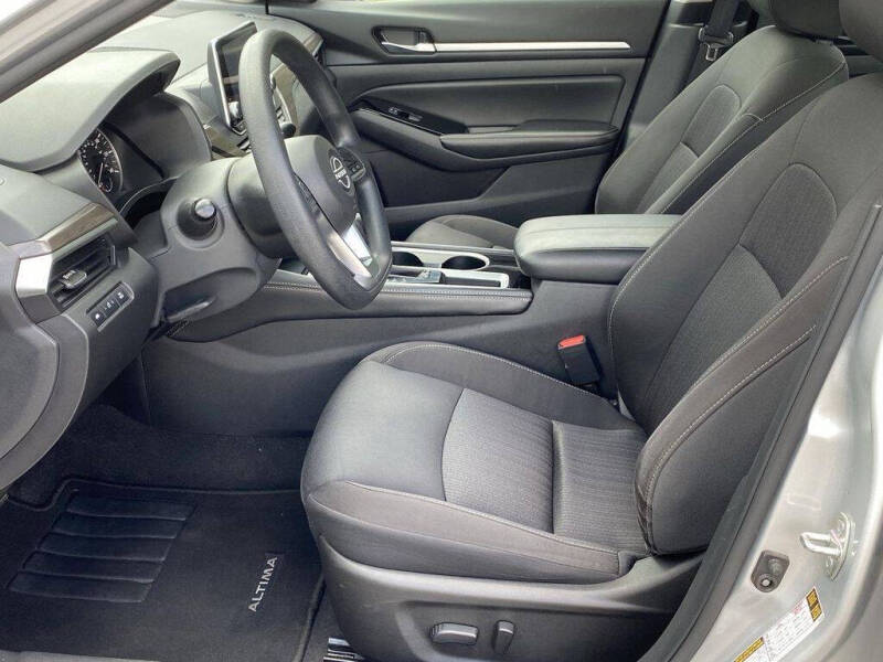 2023 Nissan Altima 2.5 SV