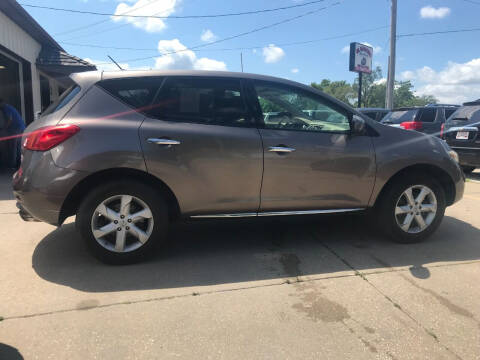 2009 Nissan Murano for sale at El Rancho Auto Sales in Des Moines IA