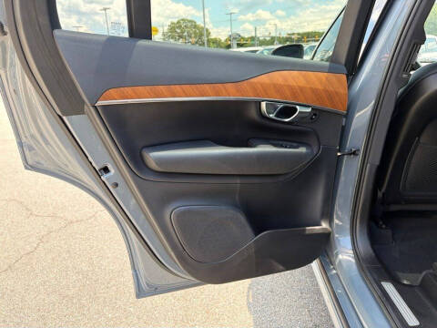 2023 Volvo XC90 Recharge T8 Core Bright Theme