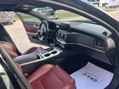 2022 Kia Stinger GT1