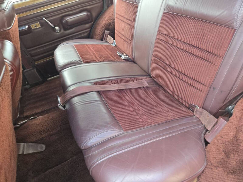 1989 Jeep Grand Wagoneer