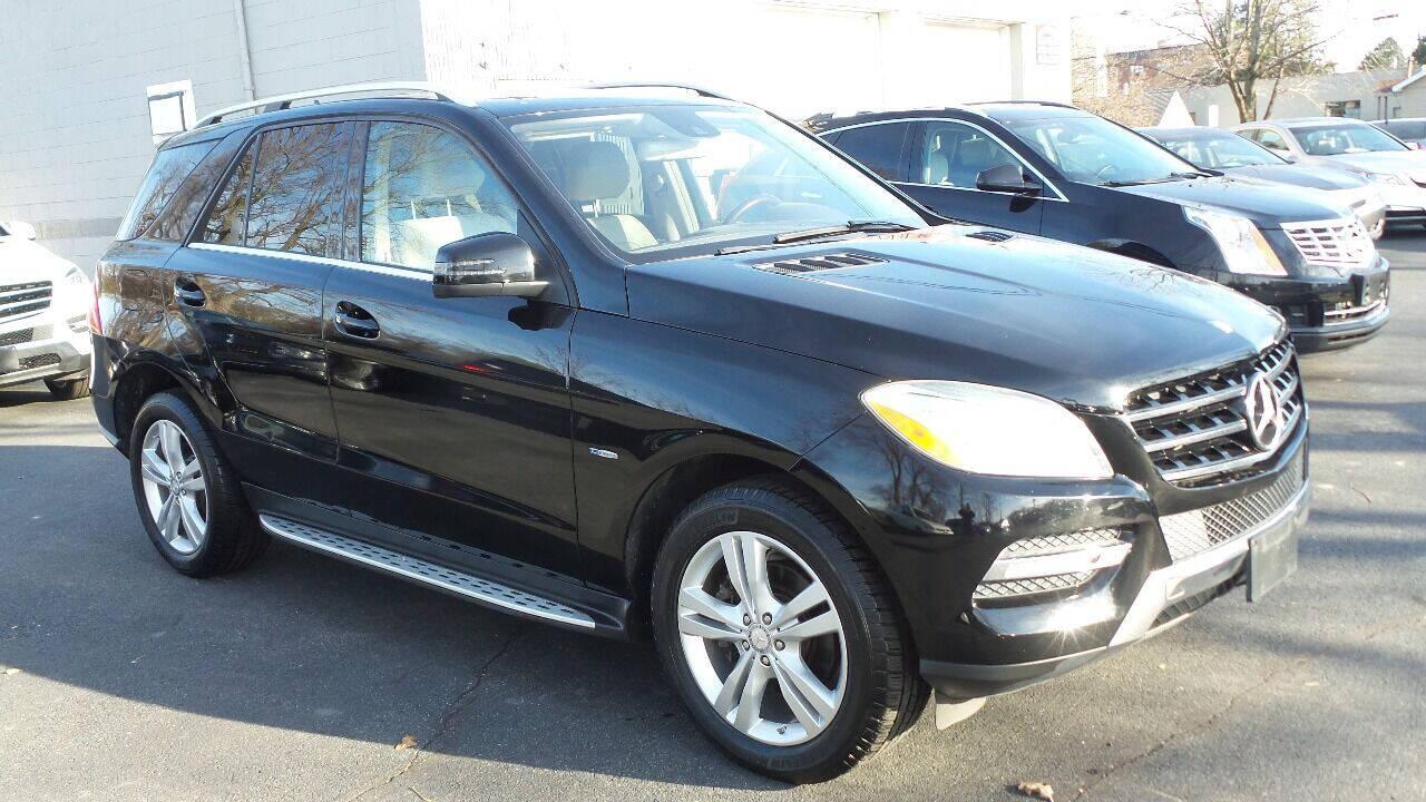 Black 2012 Mercedes-Benz M-Class ML 350 AWD ML 350 4MATIC 4dr SUV 2