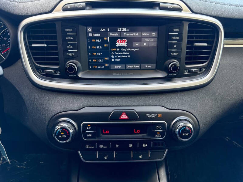 2019 Kia Sorento LX
