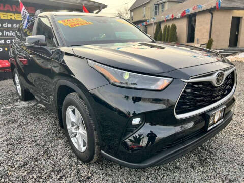 2023 Toyota Highlander LE