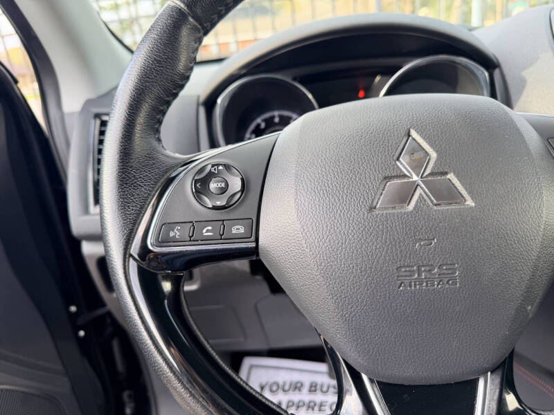2024 Mitsubishi Outlander Sport SE