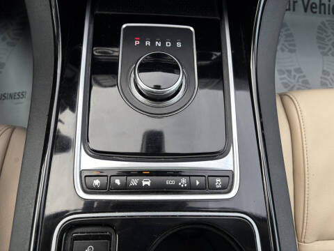 2017 Jaguar XE 25t Premium
