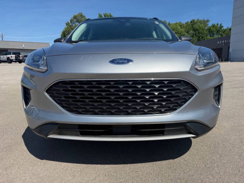 2022 Ford Escape Hybrid SE