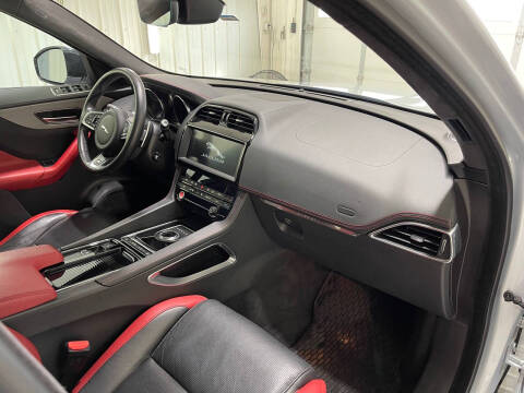 2020 Jaguar F-PACE S