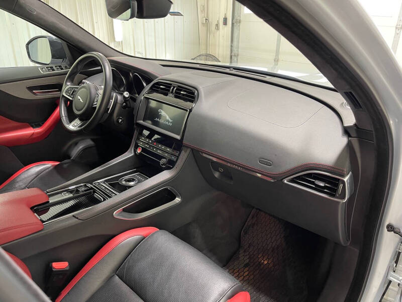2020 Jaguar F-PACE S