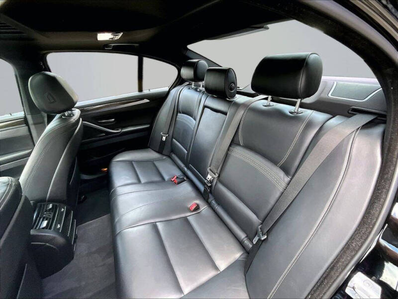 2015 BMW 5 Series 528i xDrive