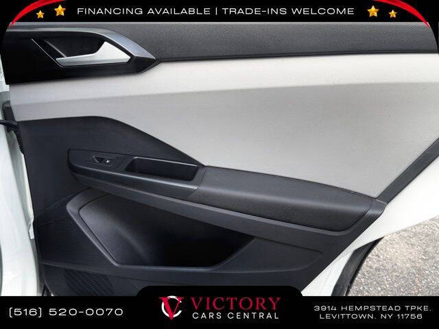 2023 Volkswagen Taos SE